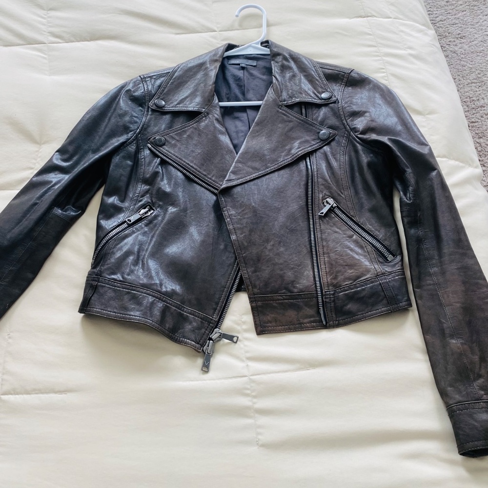 Vince’s leather cropped jacket - Picture 8 of 8